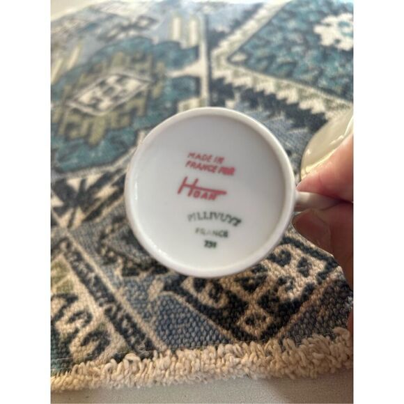 French Violets Cup & Saucer - Picture 6 of 7